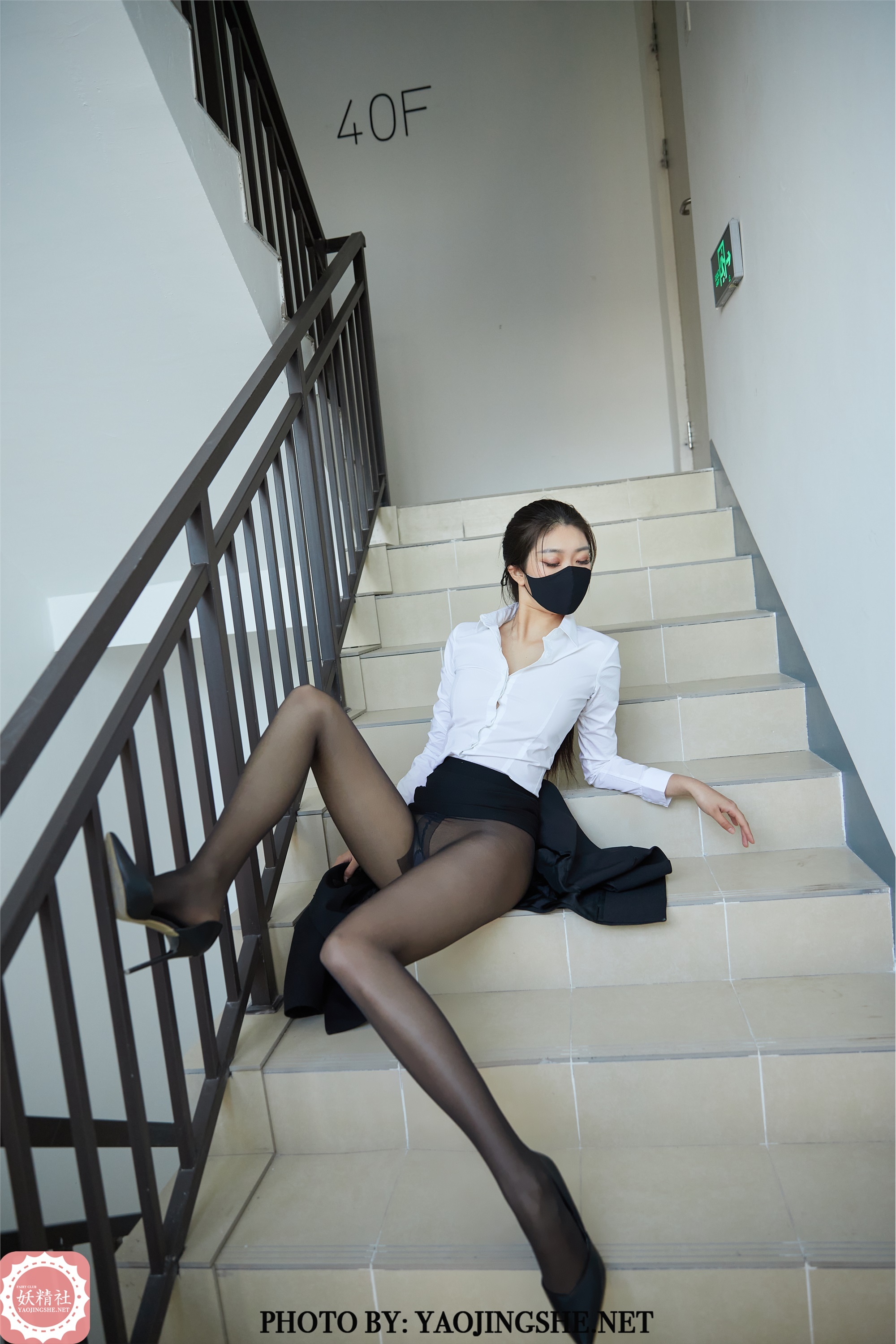 YAOJINGSHE 妖精社 T2121《苏伟-尾随苏老师》